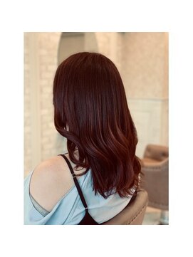 フィルムバイルシア(FILM by lucia) ふんわりボルドーカラー