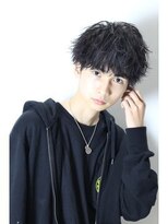 リップス レイ ギンザ(LIPPS Ray GINZA)&nbsp;無造作クセ毛ツイストパーマツーブロックマッシュ