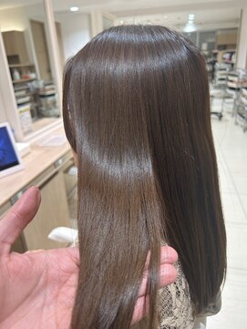 ギンザ シロー(GINZA CIRO) ナノチャージで頭皮と髪のケア