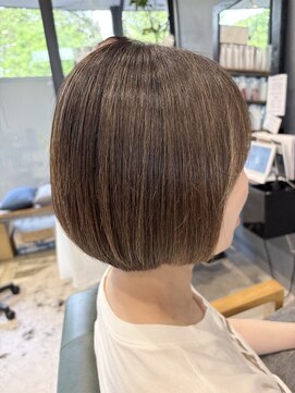 レナータ ヘア(Renata hair) 大人可愛いベージュカラー/明るめベージュ/ショートボブ/ボブ