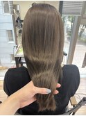 オリーブブラウン
