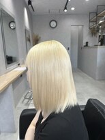 ソル(SOL)&nbsp;個性抜群！透明感抜きっぱなしボブ