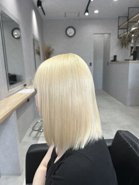 ソル(SOL) 個性抜群！透明感抜きっぱなしボブ
