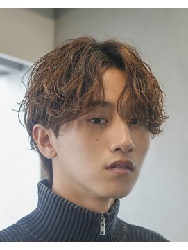 フィフス トウキョウ (fifth TOKYO) 渋谷シャドウパーマメンズマッシュウルフカットセンターパート