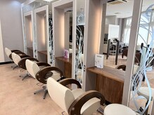 ビマイ(Bimai)の雰囲気（落ち着いたセット面でお客様をお迎えいたします。［聖蹟桜ヶ丘］）