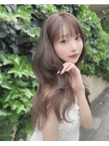 カシュカシュ 表参道(cache cache)&nbsp;ブリーチなしで育てるヘーゼルミルクティーカラーアイドル前髪