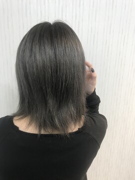 ヘアーグランデシーク(Hair Grande Seeek) ダークグレーカラー