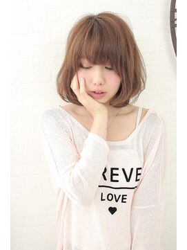 ジャム オードリー(Jam Audrey) フェミニン小顔ボブ×アッシュベージュ