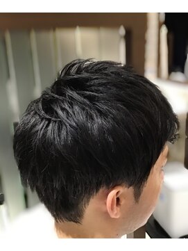 エヌドットバーバー ギンザ(N.BARBER GINZA) ナチュラル×ツーブロック