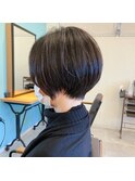 20代30代40代小顔前下り丸みショート