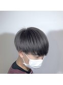 マッシュ　ツーブロック　アッシュグレー　グレージュ