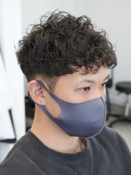 フゥ 宇都宮(FeU) ビジネスショートメンズマッシュツイストパーマツーブロック