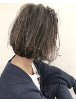 ヲタク(wotaku.)&nbsp;グレージュボブハイライトカラーデザインカラーブリーチカラー