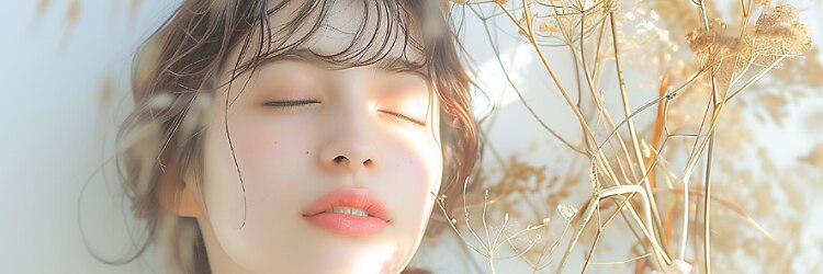 エミィ(emii.)のサロンヘッダー