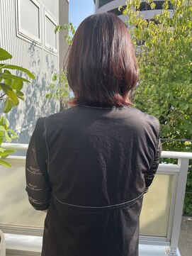 ツイギー 宮西店(TWiGGY) レッド系カラー×くびれミディアム