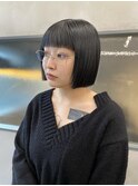 黒髪ボブワイドバング切りっぱなしボブ艶髪バイカルテ