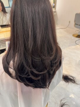 マリアバイアフロート(Maria by AFLOAT) 【ロングヘアレイヤーカット×ラベンダーブラウン】
