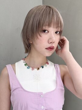 ギークス(GEEKS) 【GEEKS渋谷】冬カラー/初ブリーチ/ミルクティーベージュ/ウルフ