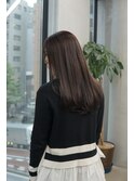 自然な柔らかさのストレートhair