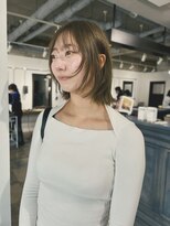 クイン(qin)&nbsp;寒色ベージュ×レイヤーボブ