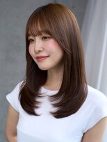 エインアンリー 明治神宮前(AIN.ANLY.)&nbsp;オリーブベージュくびれレイヤーカットダークブルーシースルー