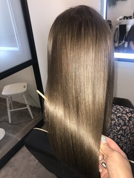 アールサロン アオヤマ(Rr SALON AOYAMA) サファイヤミネコラ