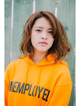 ブロッサム 若葉店(Blossom) 小顔 ミディアム