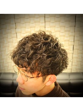 バーニーズ バーバークラブ(BARNEYS BARBER CLUB) プードルパーマ