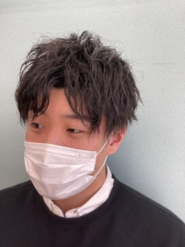 メンズヘアサロン トーキョー(Men's hair salon TOKYO.) 柔らかい雰囲気に！ソフトツイストスタイル