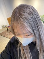 メリー オオサカ(Merly Osaka)&nbsp;ムラなく綺麗なブリーチリタッチが大切！_white white ash_