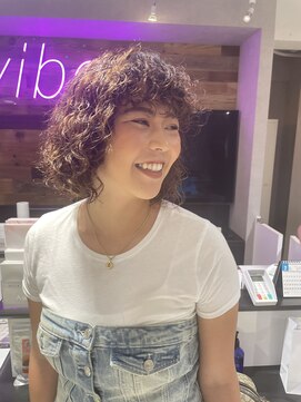 バイブス バイ ケンジ(vibes by KENJE) スパイラルパーマ