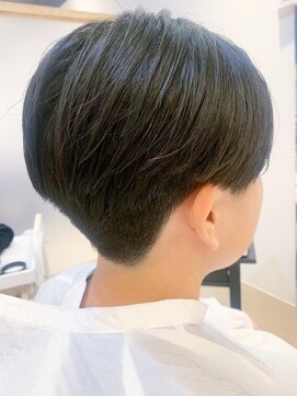 ヴィヴァーチェイルソーレ(VIVACE ilsole) 10代20代30代メンズマッシュショート刈り上げブラック