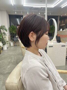 サンド 鹿児島中央(sand) @ayumi_sand  似合わせカット　ショートボブ　レッドブラウン