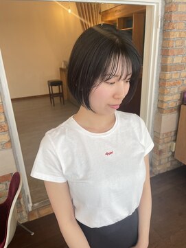 ココロヘアー マド(Cocolo hair MADO) 大人ショート｜暗髪/ショートボブ/顔周りカット/30代/40代