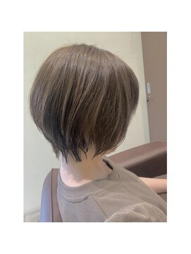 ウム(umu) ショートボブ