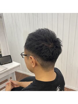 リタ(rita) 刈り上げショート