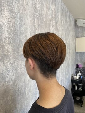 イーラ(E-LA) 刈り上げセンターパート