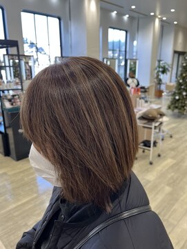 ディーボーイ 健軍店(D-BOY) 脱白髪/シャドウルーツ