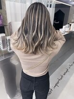 キング 枚方店(K!ng)&nbsp;縮毛矯正髪質改善ハイライトレイヤーカット枚方美容室エクステ