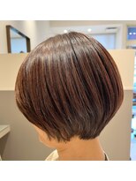 ショートボブ
