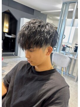 メンズサロン キング 高槻店(Men’s salon K!ng) 波巻きツイストスパイラルパーマ/フェザーパーマ/眉毛/メンズ