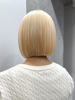 サンクプロジェクト(cinq PROJECT) ハイトーン切りっぱなしショートボブホワイトブロンドベージュ