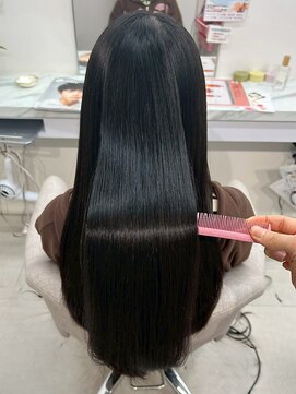 ビフォーアフターあり/髪質改善/ストレート/ロング【山田 真子】