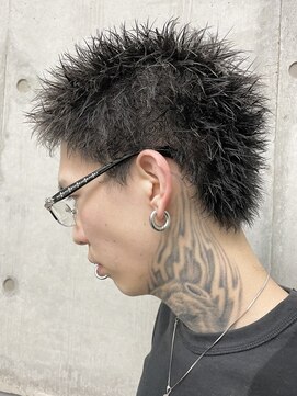 オーシャントーキョー ホワイト 原宿(OCEAN TOKYO WHITE) 黒髪スパイキーショートアップバングベリーショート