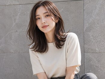 シエル 天神店(CIEL)の写真/【大人女性の悩みを解決します】白髪が気になるけど、暗くはしたくない。30代~の上品カラー明るい白髪染め