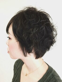 ヘアー ステージ トゥルース(hair stage TRUTH)の写真/あなたの骨格・髪質をしっかり見極め、ふんわり柔らかな質感で大人可愛いショートヘアに♪