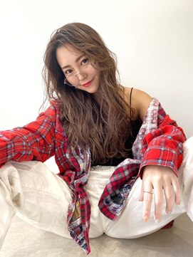 ヘアーワークス ヘルム 渋谷店(HAIR WORKS HELM) 【HELM渋谷】ルーズウェーブスタイル