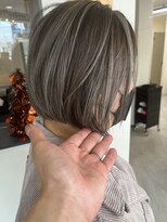 ブルーアンドカンパニー(BLUE&Co.)&nbsp;ハイライト×グレージュ