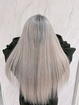 リー 京橋(Lee) 店長今里☆ロングのホワイトカラー☆