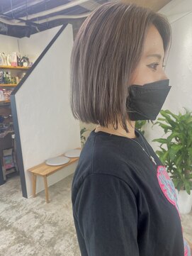 イット(it.) it.yui ボブ ケアブリーチ グレージュ